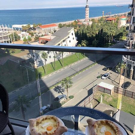 Apartment Sea Tower Khimshiashvili 15 Батуми Екстериор снимка