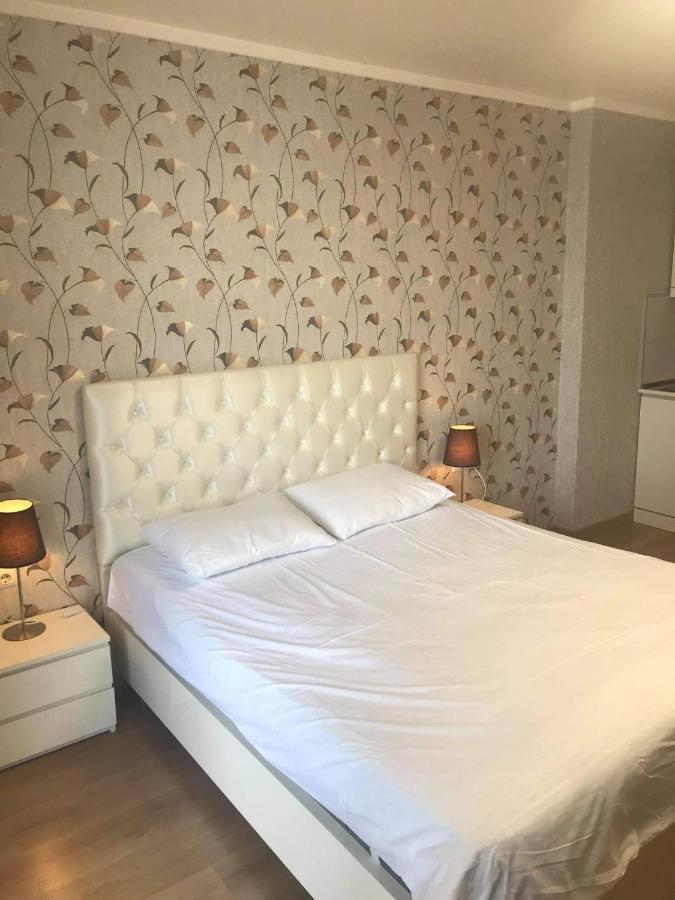 Apartment Sea Tower Khimshiashvili 15 Батуми Екстериор снимка