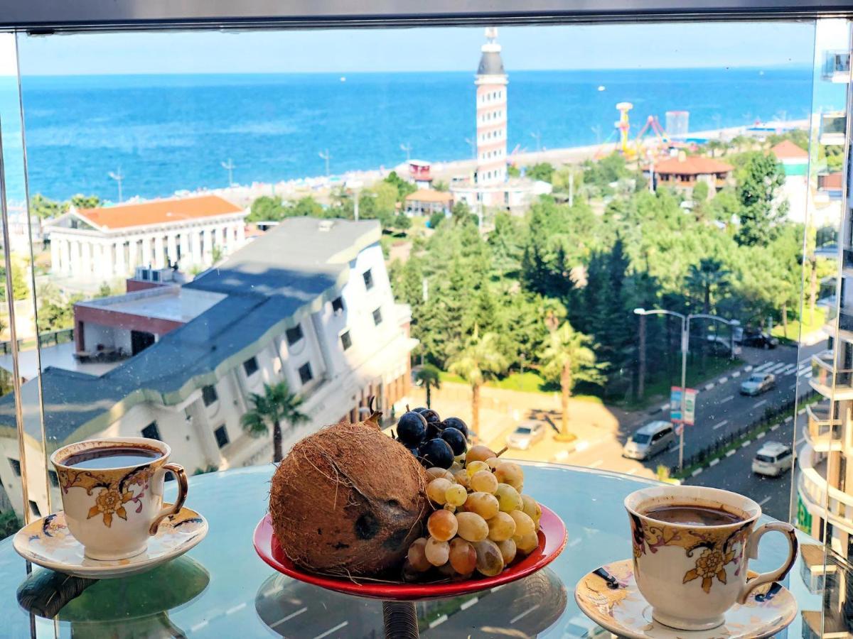 Apartment Sea Tower Khimshiashvili 15 Батуми Екстериор снимка