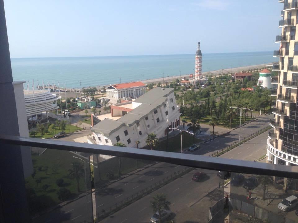 Apartment Sea Tower Khimshiashvili 15 Батуми Екстериор снимка