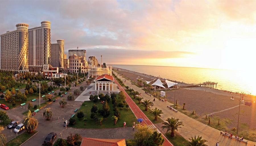 Apartment Sea Tower Khimshiashvili 15 Батуми Екстериор снимка